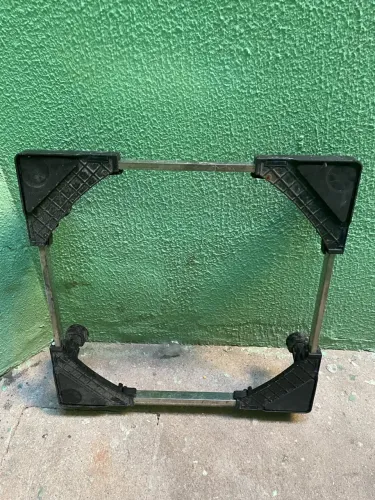 Suporte para geladeira ou máquina de lavar 