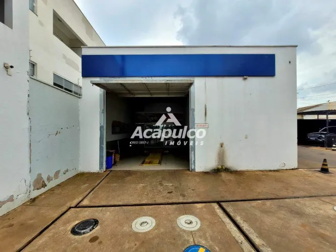 Salão comercial para alugar no bairro Parque Universitário em Americana/SP