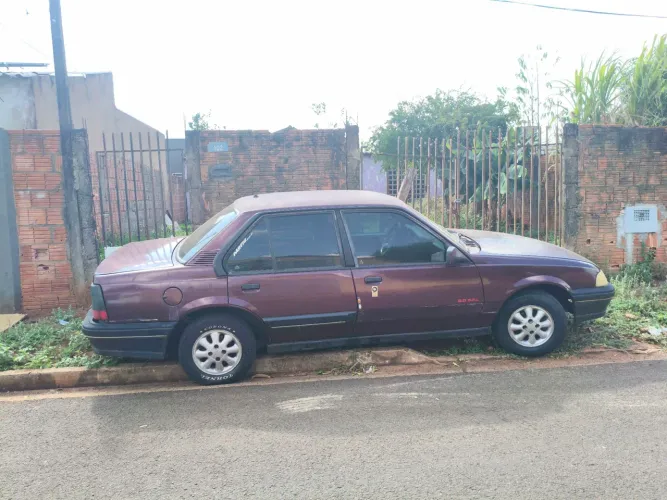 Chevrolet Monza Classic SE 2.0 /mpfi E EFI 2P E 4P 1994