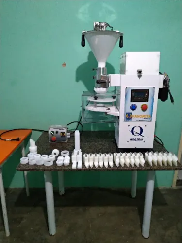 Máquina de salgados + Duplo recheio (modeladora Favorita 5.0) Seminova - Pouquíssimo uso