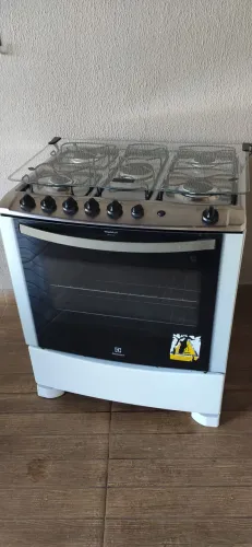 Fogão 5 bocas conservado Electrolux
