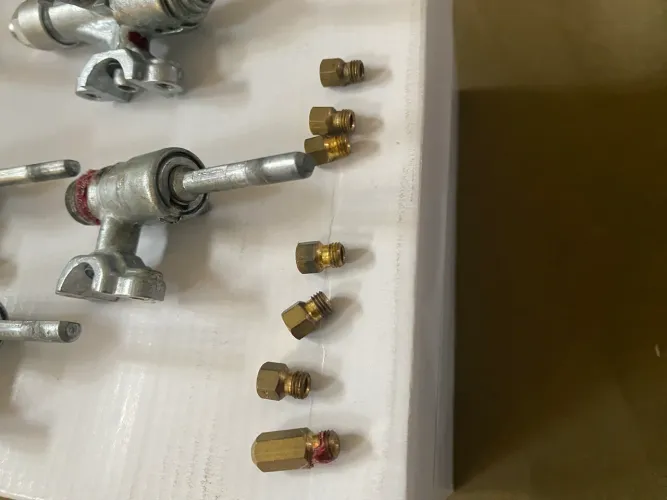 Kit Conversão para Botijão de Gás / Conjunto de Reguladores Electrolux (Nunca Usados)
