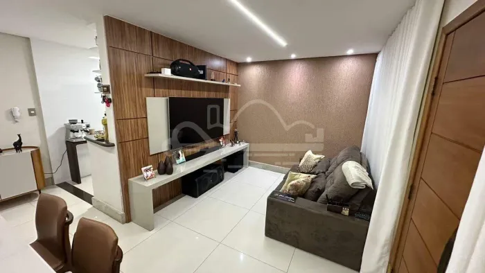 Casa geminada à venda, 3 quartos, 1 suíte, 2 vagas, Santa Amélia - Belo Horizonte/MG