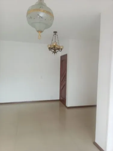 Apartamento, Pechincha, 2 quartos sendo 1 com suite,banheiro social, sala ampla,