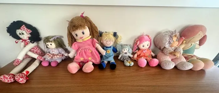 Coleção de Bonecas de Pano - Fofas e em Perfeito Estado!