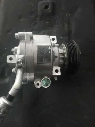 Compressor do ar condicionado eclipse 2021 22.... Original 