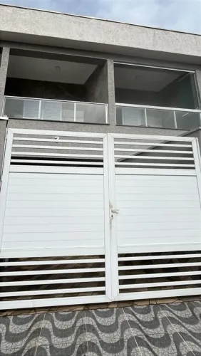 Sobrado com 2 suites 400 mts do mar para temporada e finais de semana