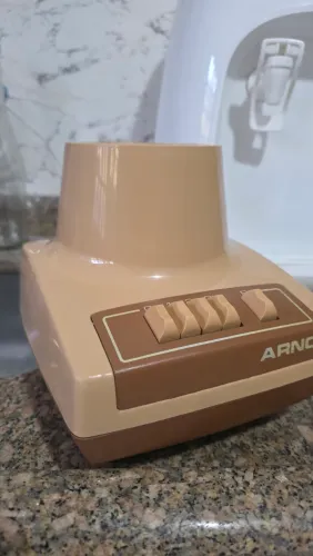 Liquidificador Arno Ls 220 volts ( apenas a base)