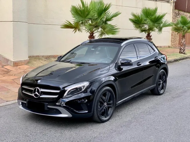 Mercedes-Benz GLA 200 Vis. Black ED. 1.6 TB 16V Aut. 2015