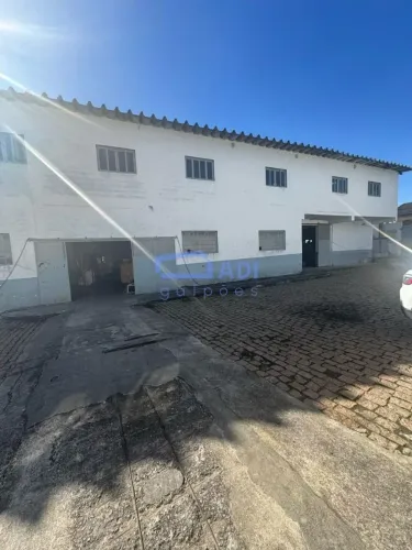 Galpão 2000 m² Pátio amplo Cotia/Raposo Tavares