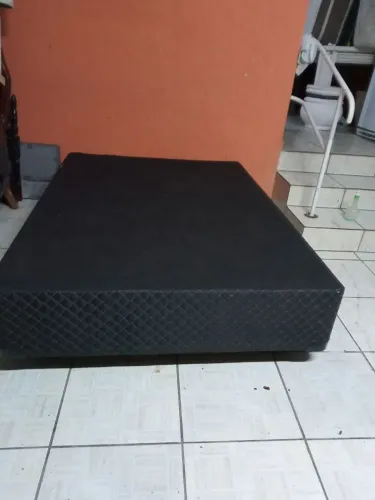 Cama box casal em perfeito estado
