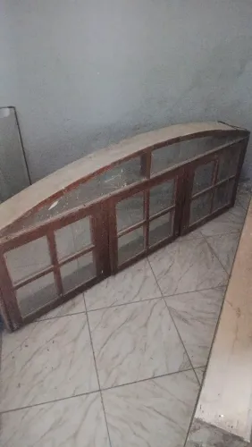 Janelas madeira usadas