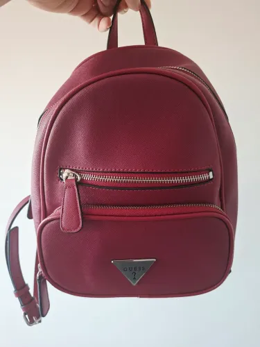 Mochila guess