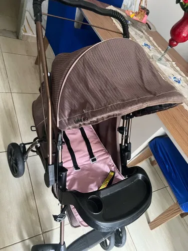 Carrinho de bebê