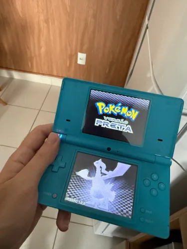 Nintendo DS + jogos.