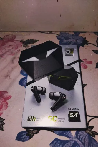 Vende-se fone de ouvido gamer sem fio