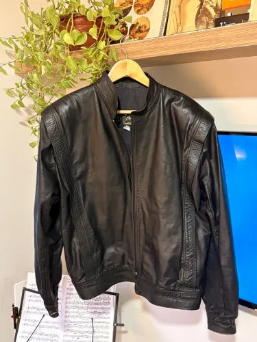 Jaqueta de Couro Legítimo Vintage tam G