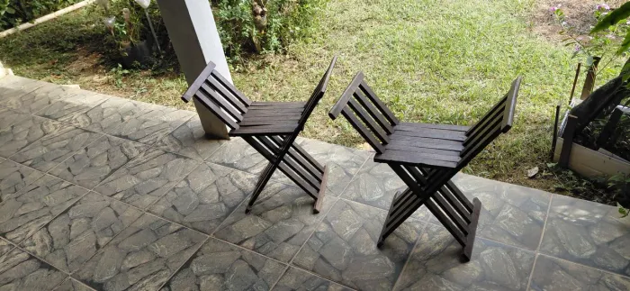 Par de Bancos Dobráveis Anos 60 em Madeira de Sucupira