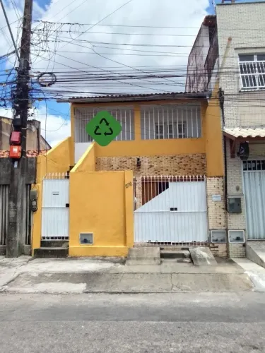 EXCELENTE DUPLEX, EM OTIMO LOCAL DO ANTÔNIO BEZERRA ,A POUCOS METEOS DA MISTER WALL