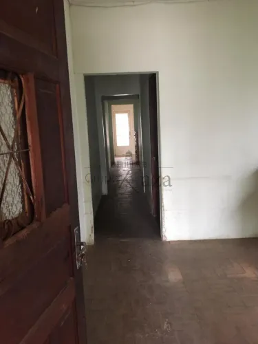 Casa comercial e residencial na Av. Adhemar de barros !