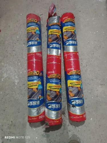 Manta adesiva aluminizada 