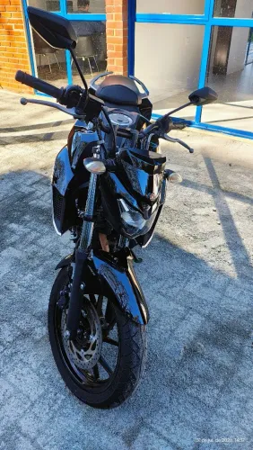 Fazer 250
