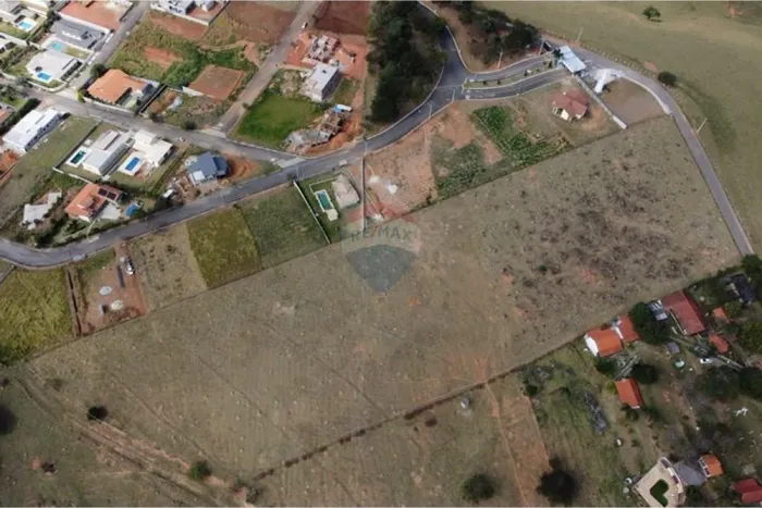 Terreno à Venda em Vargem/SP | Zoneamento Misto e Excelente Potencial de Investimento | Op