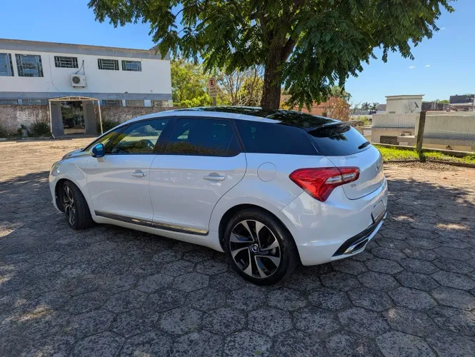 Citroen DS5 1.6 Turbo 16V 5P Aut. 2014