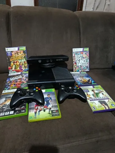 Xbox 360 com varios jogos