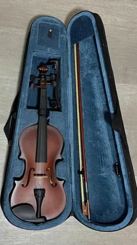 Violino Marinos MV-44 Germany 4/4 Fosco + Espaleira, Arco, Breu e Estojo.
