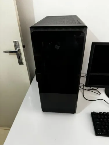 PC GAMER RTX 4060 16GB RAM AMD RYZEN 5 8400f