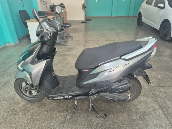 Honda Elite 125 2023 com 2.488 km