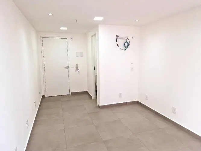 Excelente Sala para Locação na Tijuca - 22 m², Reformada e Pronta no Tijuca Corporate!