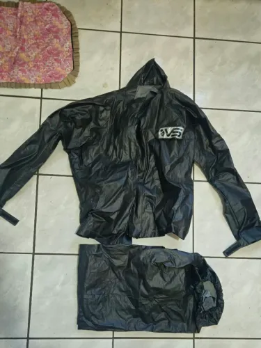 Roupa impermeável para motoqueiros