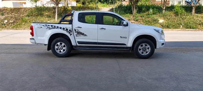 Chevrolet S10 Pick-up LT 2.8 TDI 4X2 CD Diesel AUT 2014