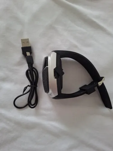 Relógio rádio FM com Bluetooth