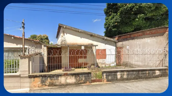 LOTE COM EDIFICAÇÃO - Lote 19 da Quadra 10, Rua Monte Plano (antiga Rua Ceará), 272, Santa