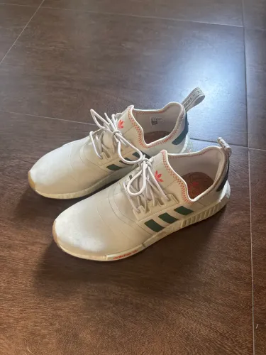 Tênis Adidas NMD Creme e Verde 43