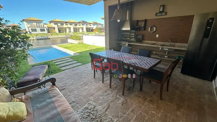Casa em Búzios no Aretê 4 suítes, canal navegável, rampa privativa e piscina