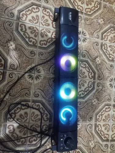 Caixa de som com led som auto boa qualidade