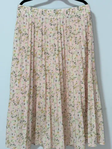 Saia plissada floral