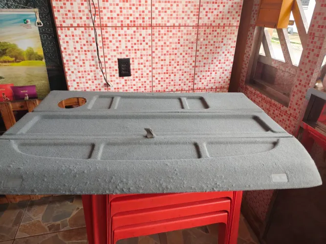 Tampão do porta mala do Palio weekend 