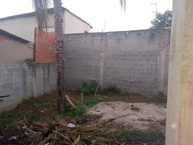 TERRENO EM CIVIT 80M2