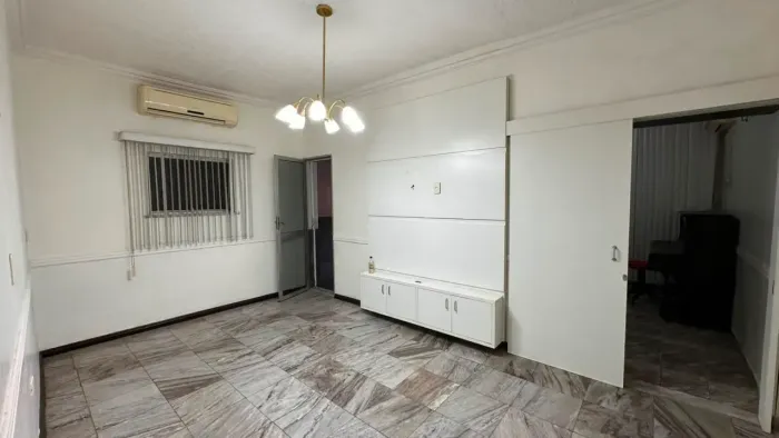 PARQUE 10, CASA COM 3 SUÍTES, TODA COM MODULADOS, FINANCIA