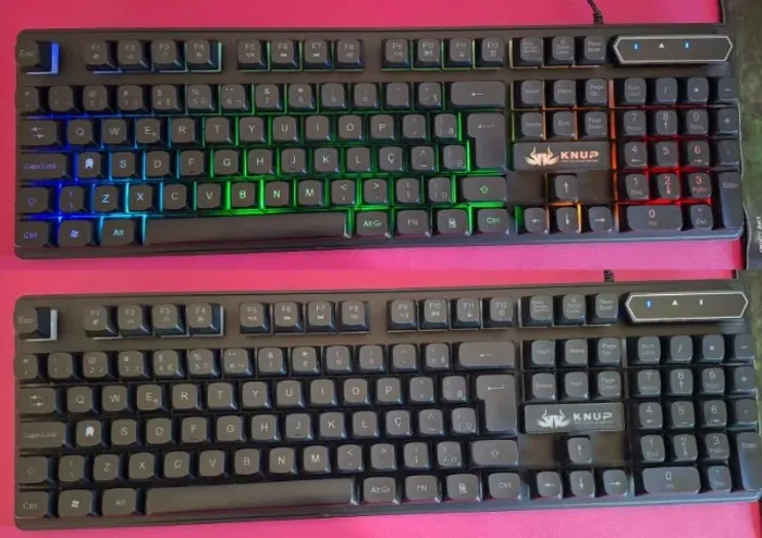 Teclado Semi Novo Semi Mecânico Led RGB
