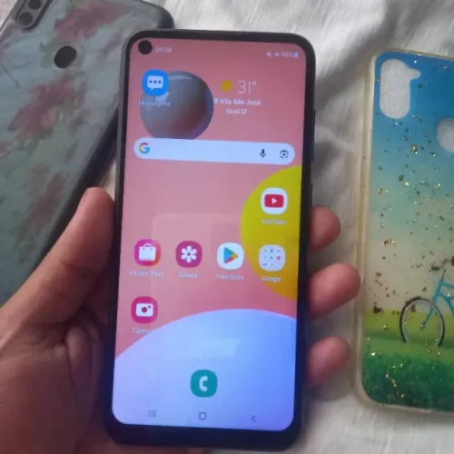 Samsung A11 + Acessórios - Ótimo estado