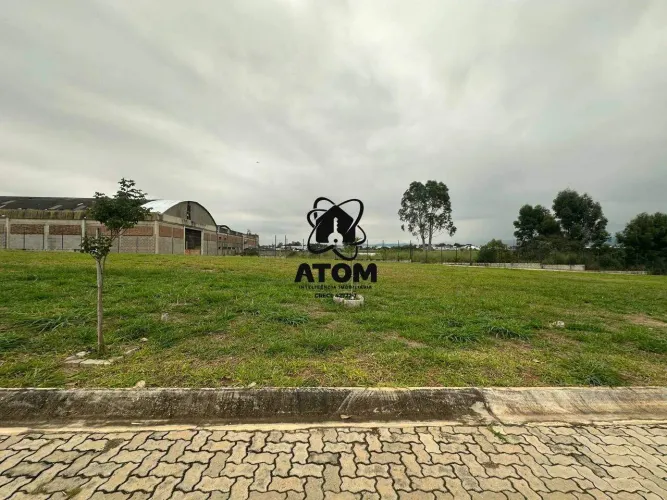 Terreno de 200m em Condomínio Fechado em Taubaté