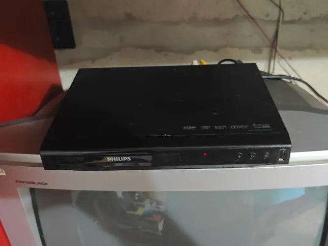 Vendo Aparelho DVD + Televisão Panasonic