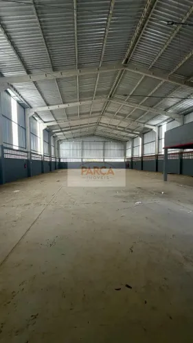 Galpão para Alugar em Jardim Limoeiro, Serra - 950m², 4 Banheiros