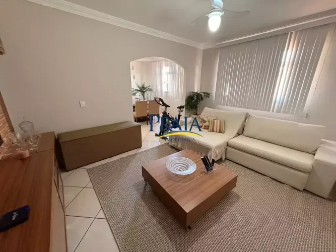 Casa residencial com 7 Quartos para alugar, 420m² - Centro
